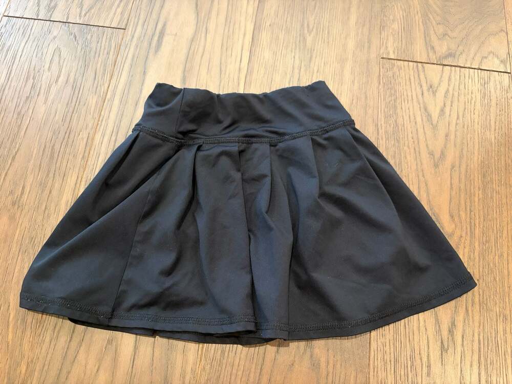 Xersion Girls Quick-Dri Pleated Athletic Skort, Black, Size XXS (4/5)